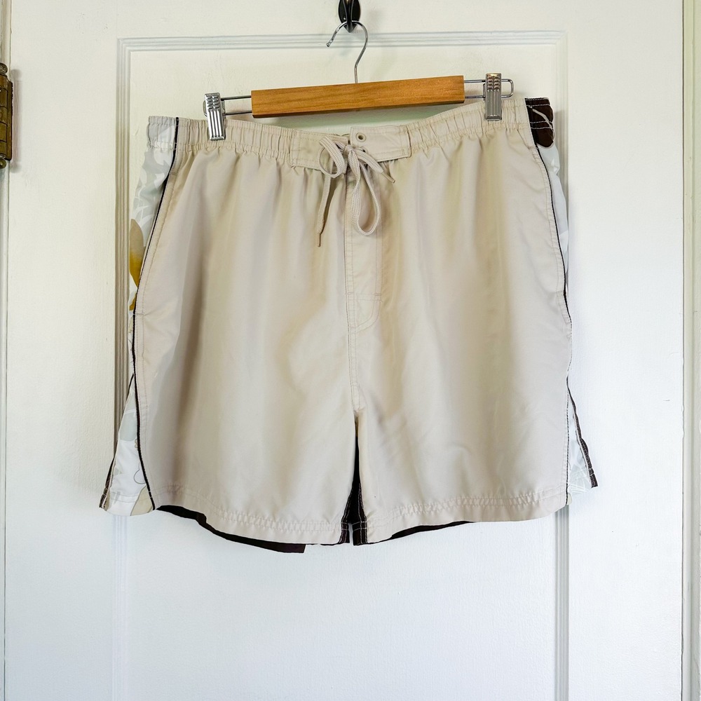 Bermuda Bay Surfwear | 90s Y2K Vintage Brown Hawaiian‎ Swimsuit Trunks in Brown